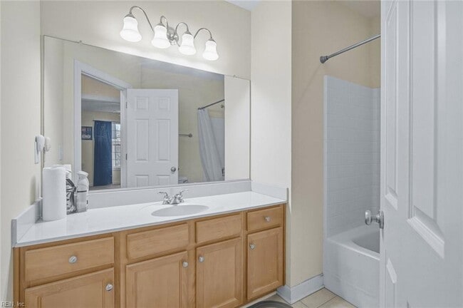 Building Photo - 39 Miles Cary Mews