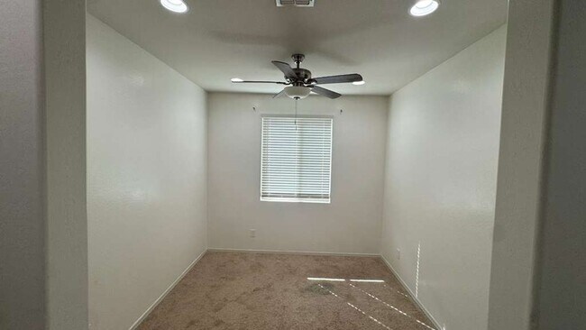 Building Photo - Home for rent