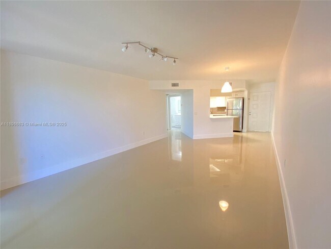 Building Photo - 8363 Lake Dr