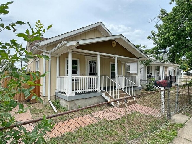 Primary Photo - 4675 Sherman St