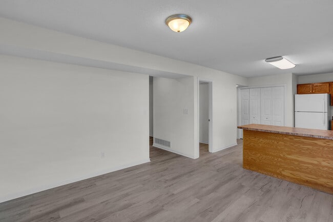 Building Photo - 4303 Cheryl Ct