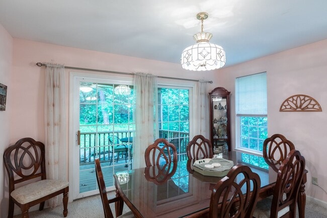 Building Photo - ***MONTREAT SCHOOL YEAR RENTAL***