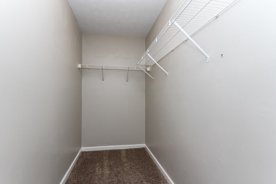Building Photo - 1555 Sanner Dr
