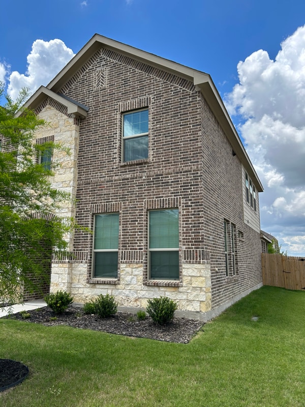 Building Photo - 9933 Diamondhead Dr