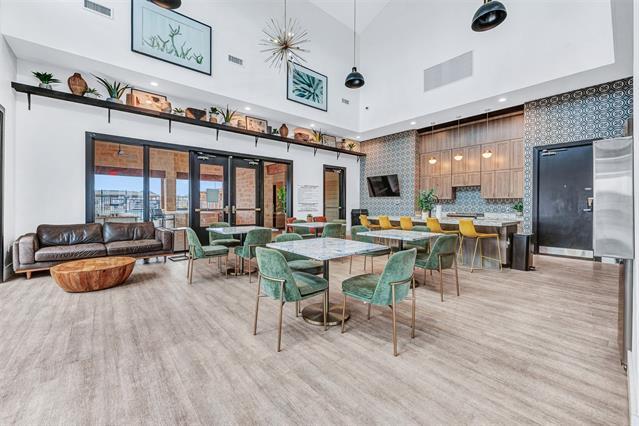 Building Photo - 1000 Knox River Dr