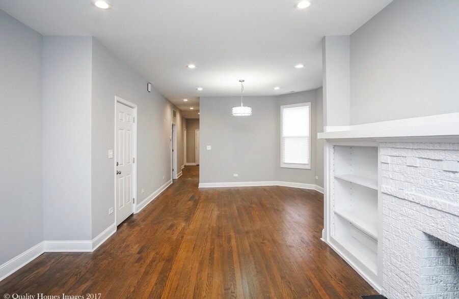 Building Photo - 1213 N Austin Blvd