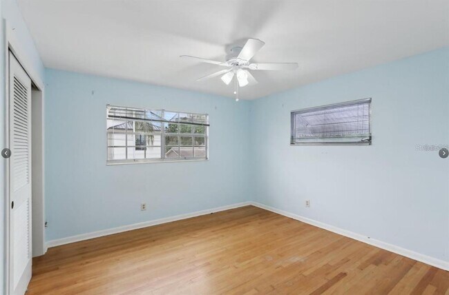 Building Photo - 8706 Elmwood Ln