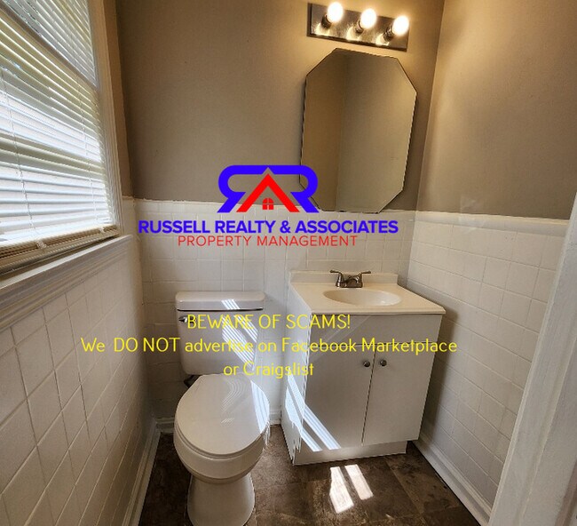 Building Photo - SECTION 8 WELCOME- 4 BEDROOMS!