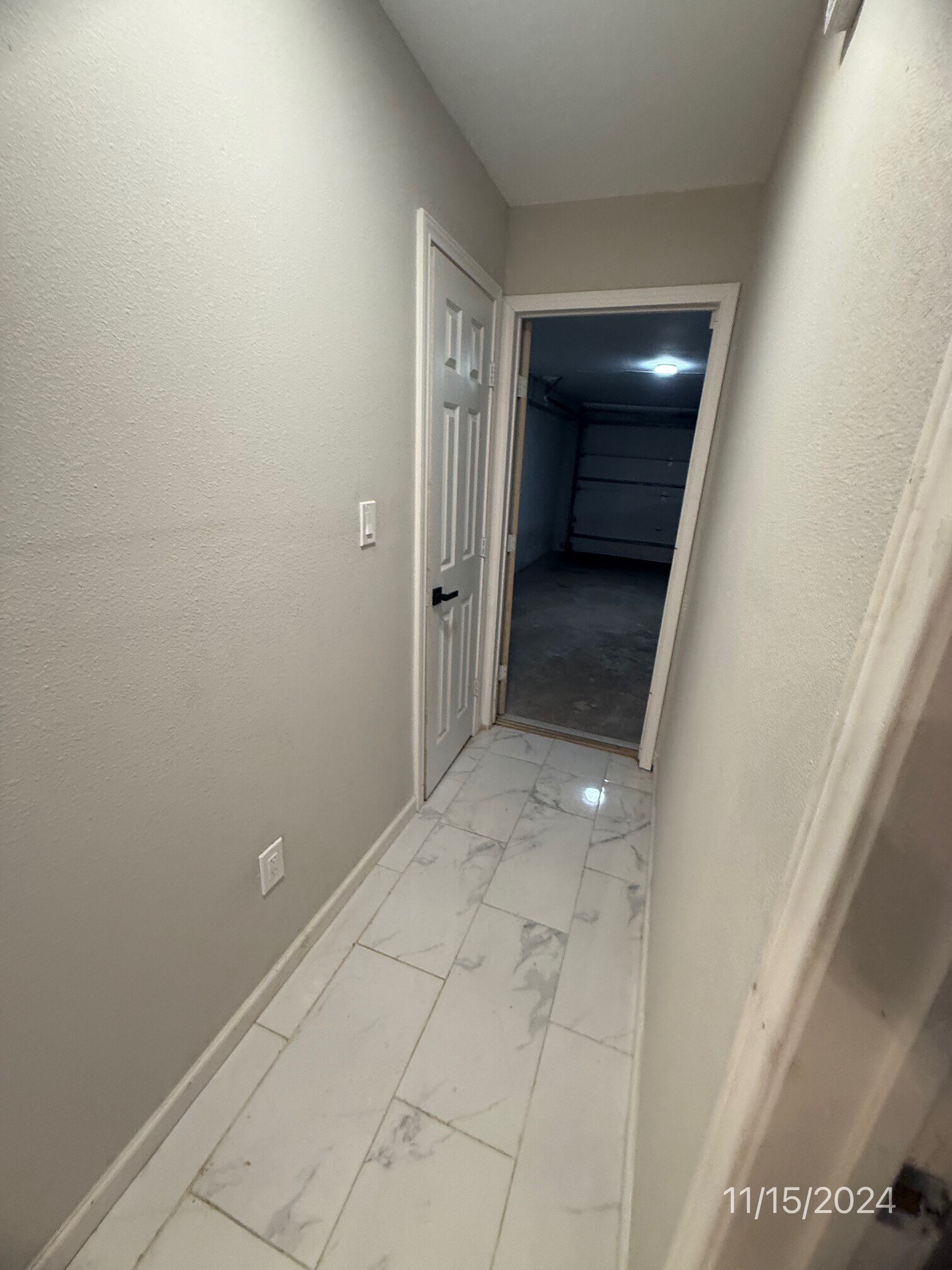 Building Photo - 7215 Holly Hill Dr