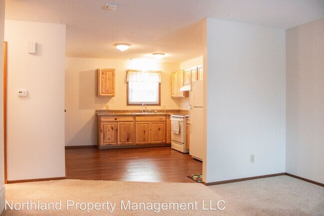 Building Photo - 2 br, 1 bath House - 4292 Manhattan East