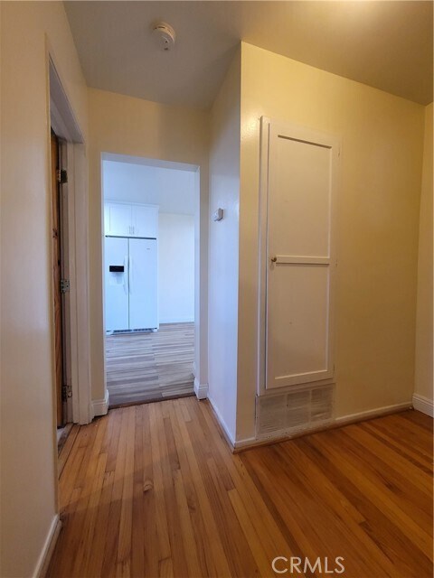 Building Photo - 14802 Fernview St
