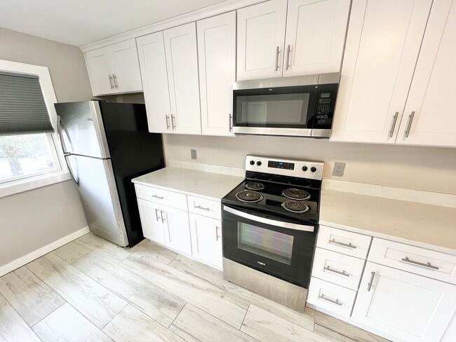 Building Photo - Meridian Apartments