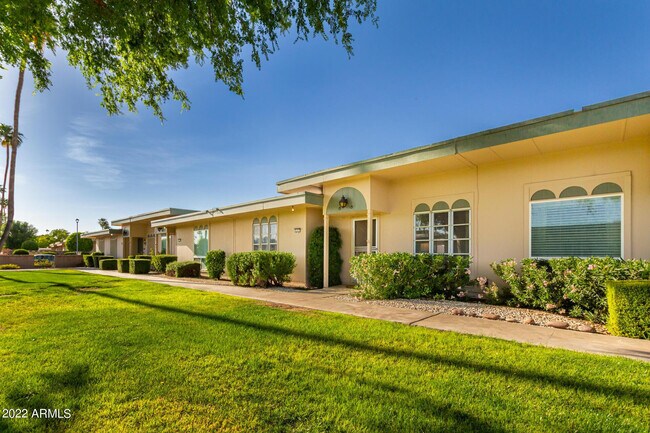 Building Photo - 13227 N 99th Dr