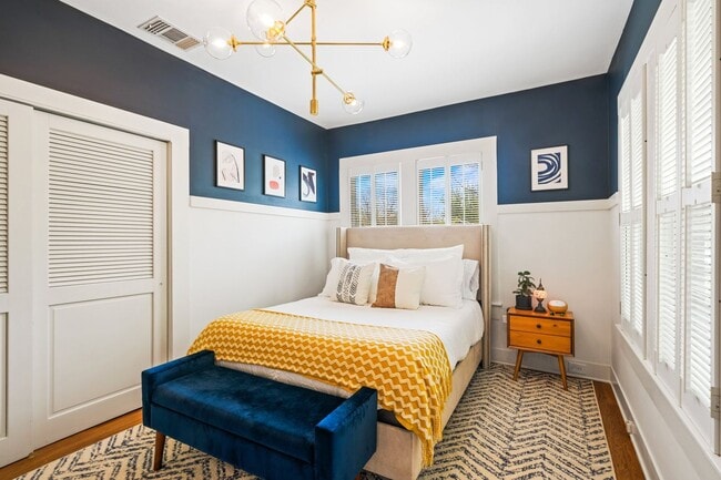 Building Photo - Beautifully Updated Historic Home