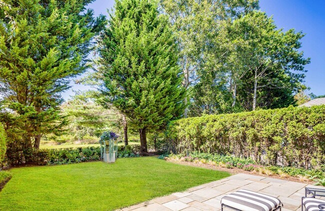 Building Photo - 97 Coopers Farm Rd