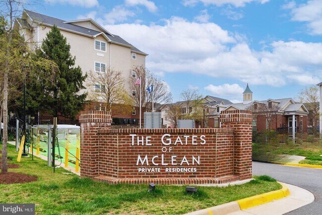 Building Photo - 1580 Spring Gate Dr.