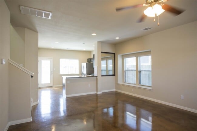 Building Photo - 4506 Truth Wy