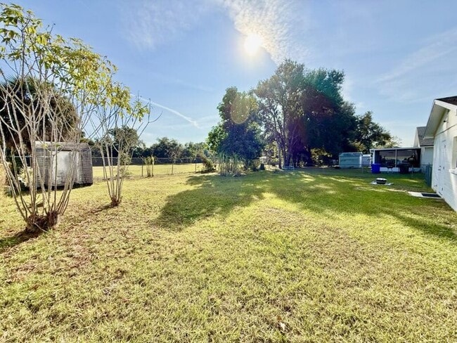 Building Photo - 1221 Jewel Ave