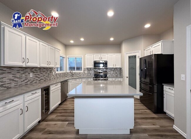 Building Photo - 2688 N Cinnamon Pl