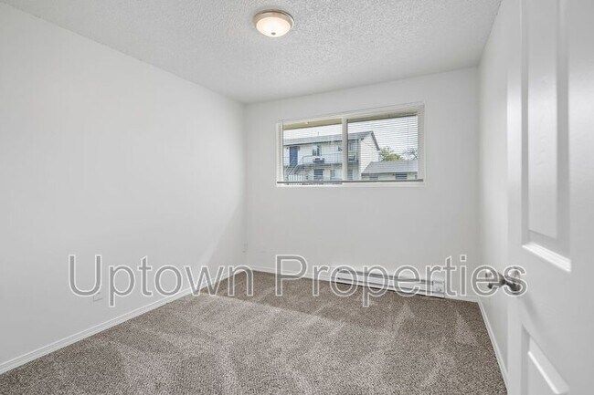 Building Photo - 13000 NW Cornell Rd