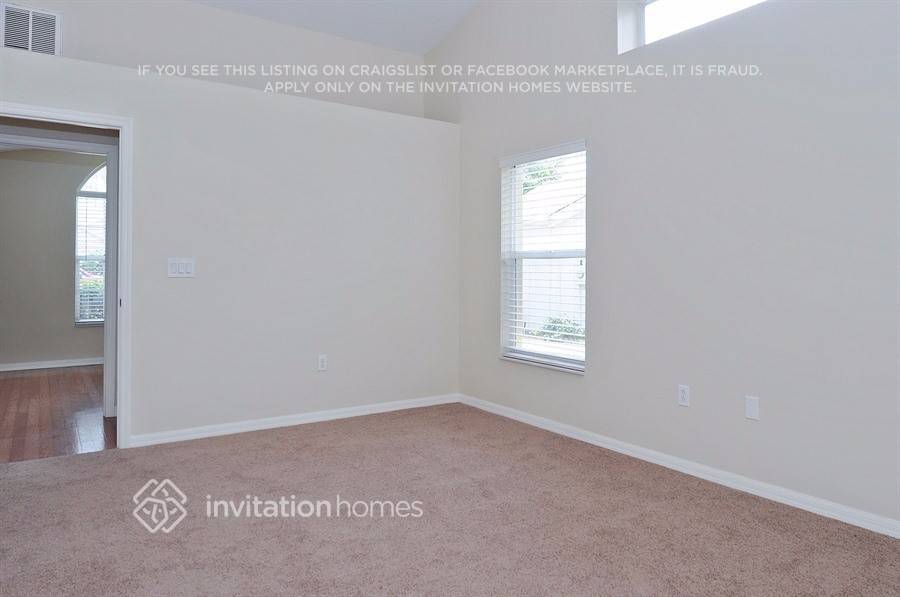 Building Photo - 5547 Foxtail Ct