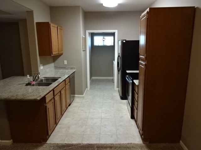 Building Photo - NICE 3 BEDROOM CONDO, 2 BATH, & 2 CAR GARA...