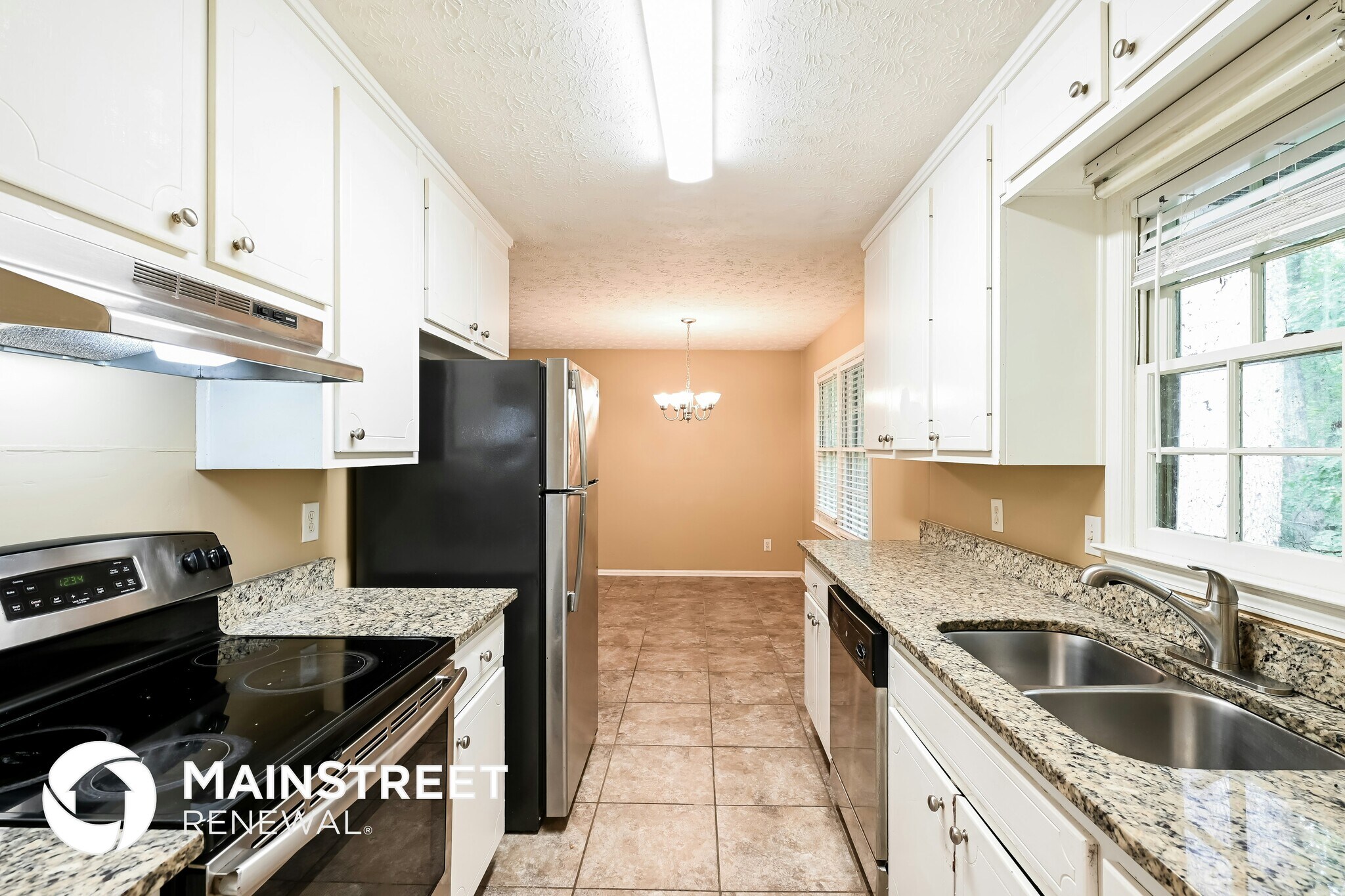 Building Photo - 3338 Mansfield Ln