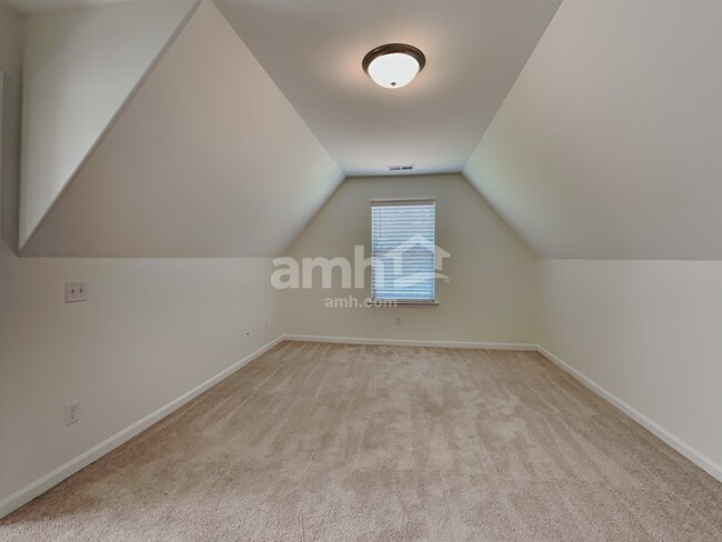 Building Photo - 5462 Stonecrest Dr