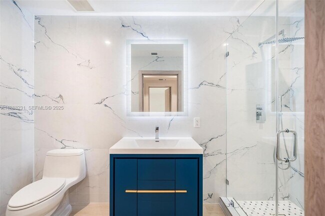 Building Photo - 234 Minola Dr