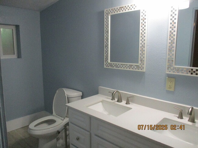 Building Photo - 2563 Lockwood Dr