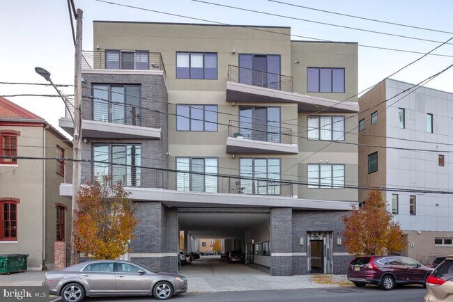 Building Photo - 820 N 3rd St