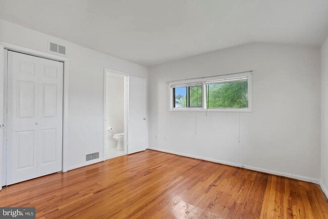 Building Photo - 6318 Willowood Ln