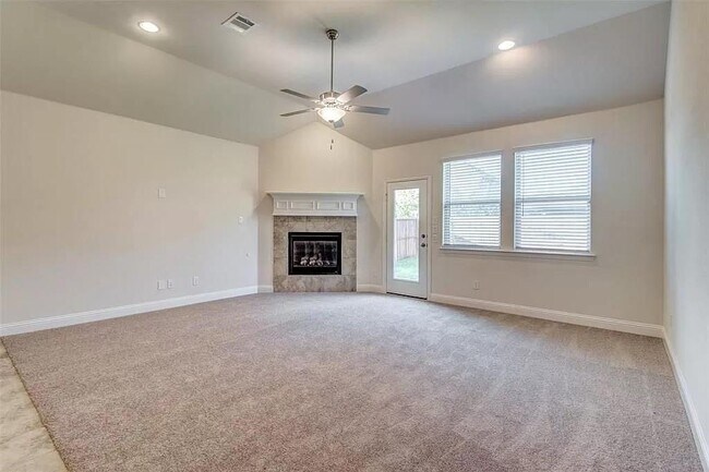 Building Photo - 6221 Hightower St