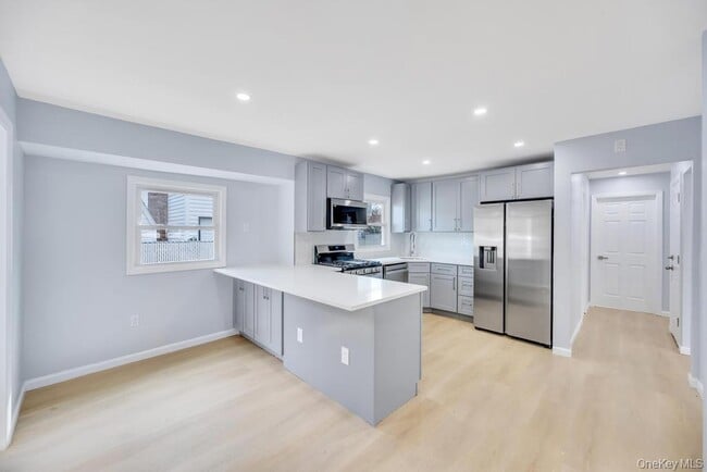 Building Photo - 207 August Rd