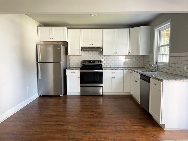 Building Photo - 764 Churchville Rd