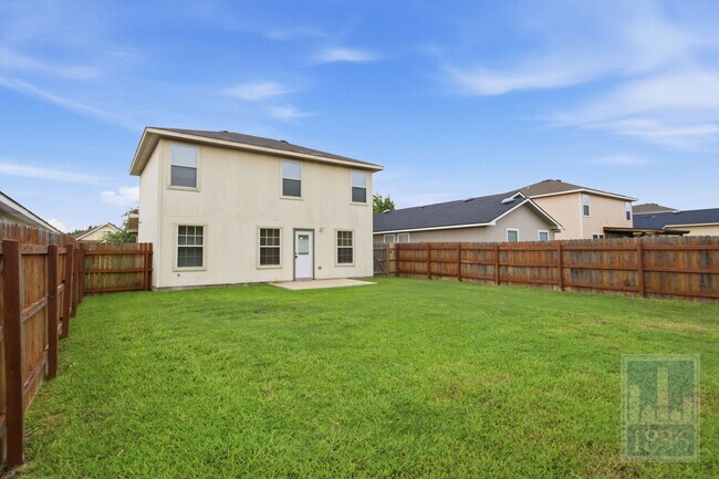 Building Photo - 13016 Wedding Dr