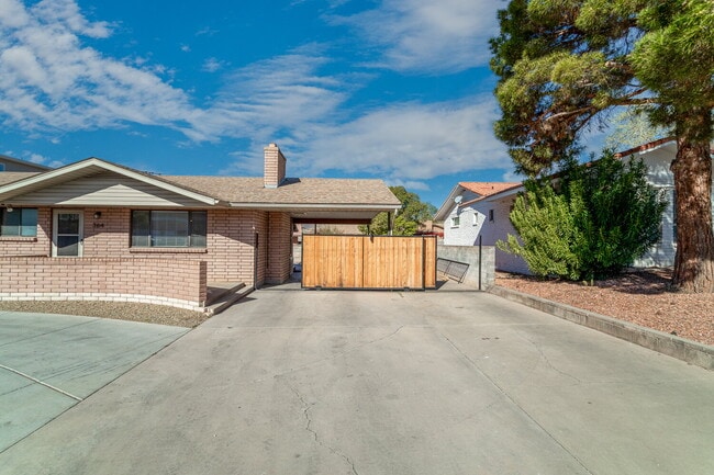 Building Photo - Looking for private, affordable, off campus living that is right across the street from Utah Tech...