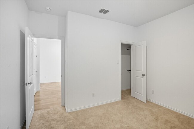 Building Photo - 14725 Mainstay Way
