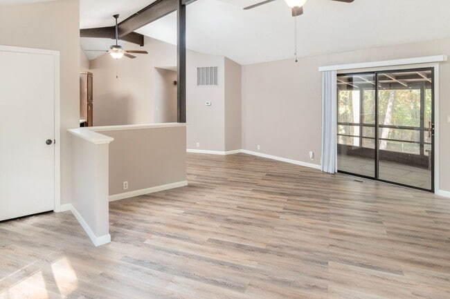 Building Photo - 23 Alina Ln