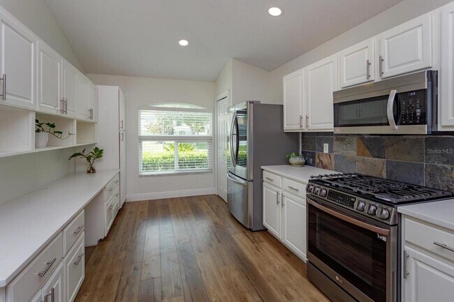 Building Photo - 606 Buckhaven Loop
