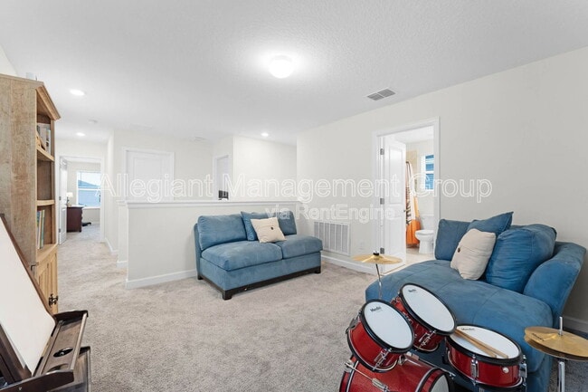 Building Photo - 12128 Illustration Dr