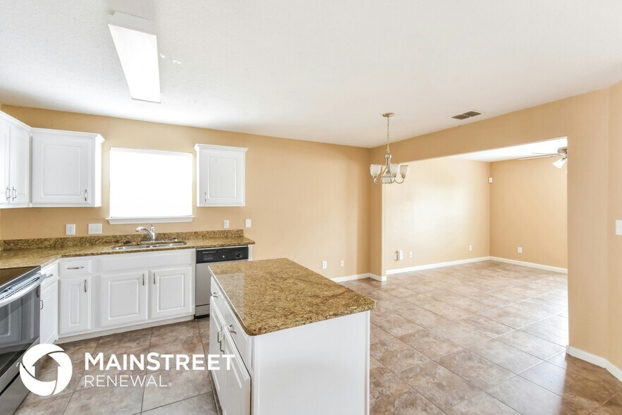 Building Photo - 5703 Fossil Canyon