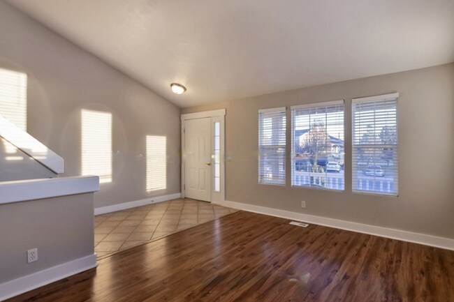 Building Photo - 10912 Poplar Brook Pl