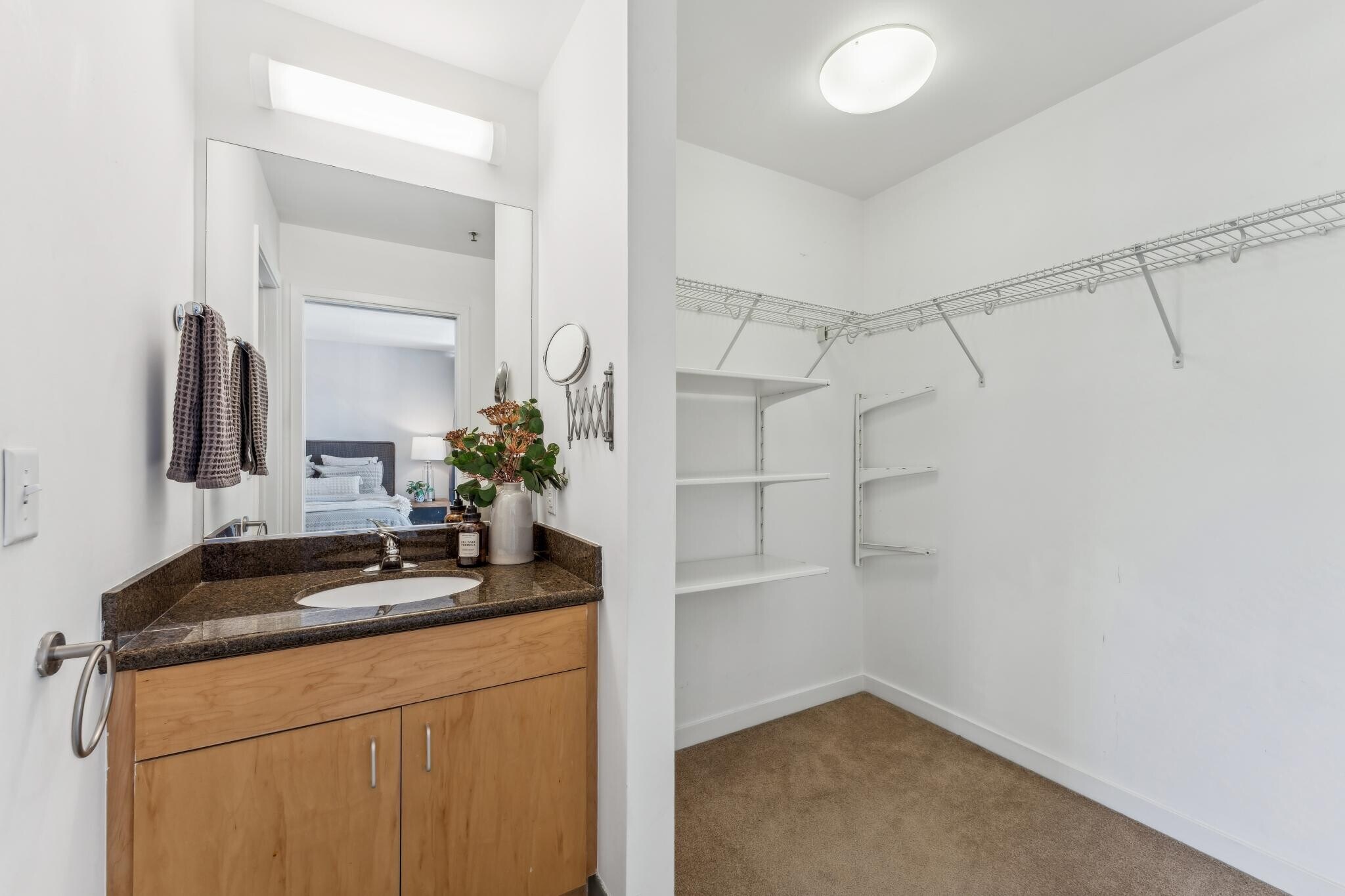 Building Photo - 1007 41st St