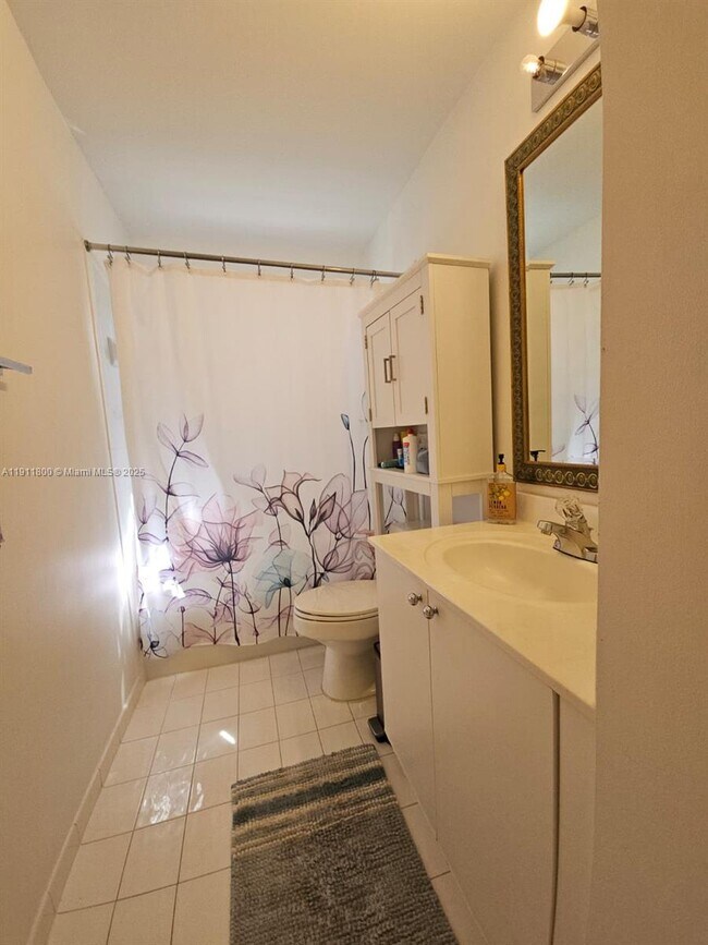 Building Photo - 900 Savannah Falls Dr