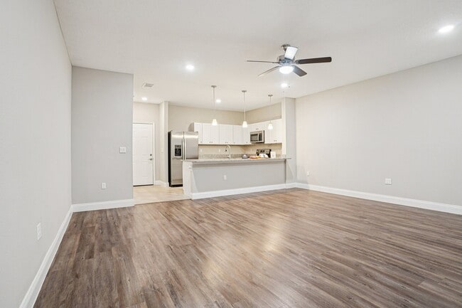 Floorplan - Eleven Oaks