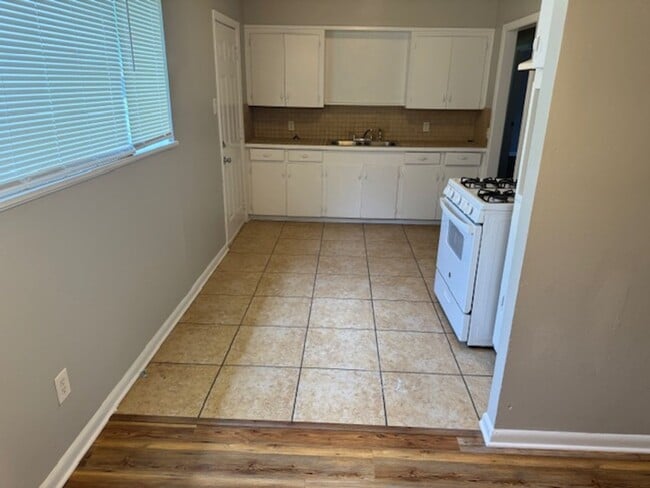 Building Photo - 3409 Bistineau Dr