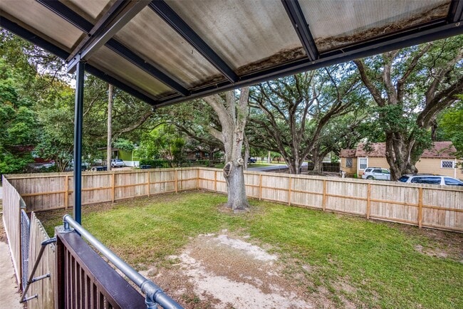 Building Photo - 1200 W Phillips St