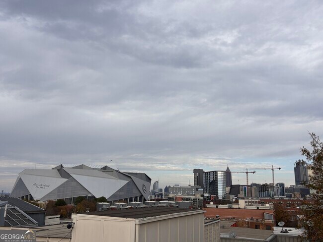 Building Photo - 204 Walker St SW