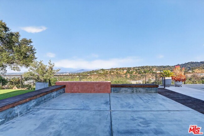 Building Photo - 4186 Regal Oak Dr